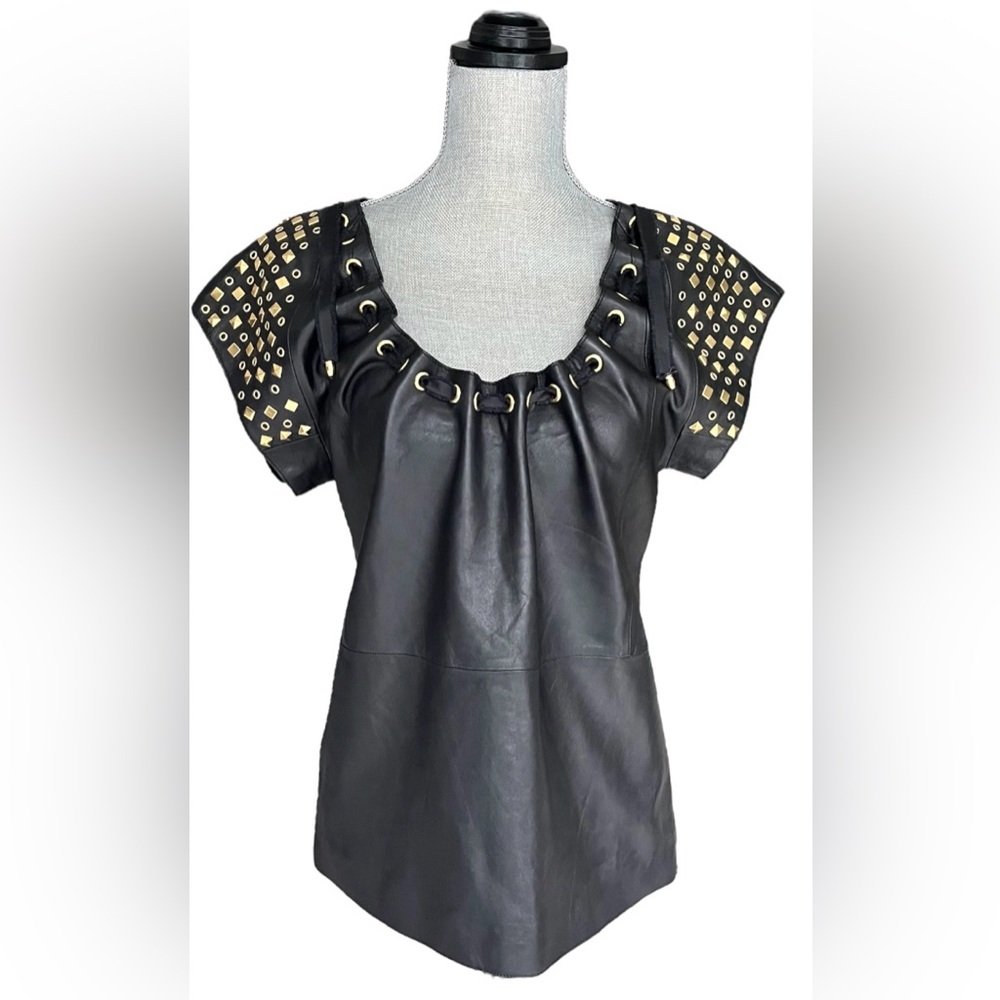Tory Burch Genuine Black Leather Golden
Studded Woman Top 4 Excellent Condition